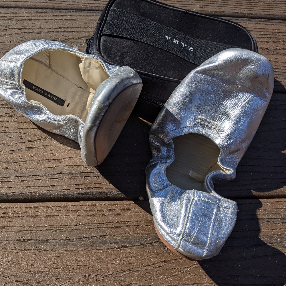 Final price!Zara Portable leather flats with bag